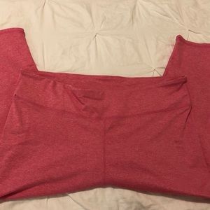 Fabletics Mid-Rise Powerhold Capris